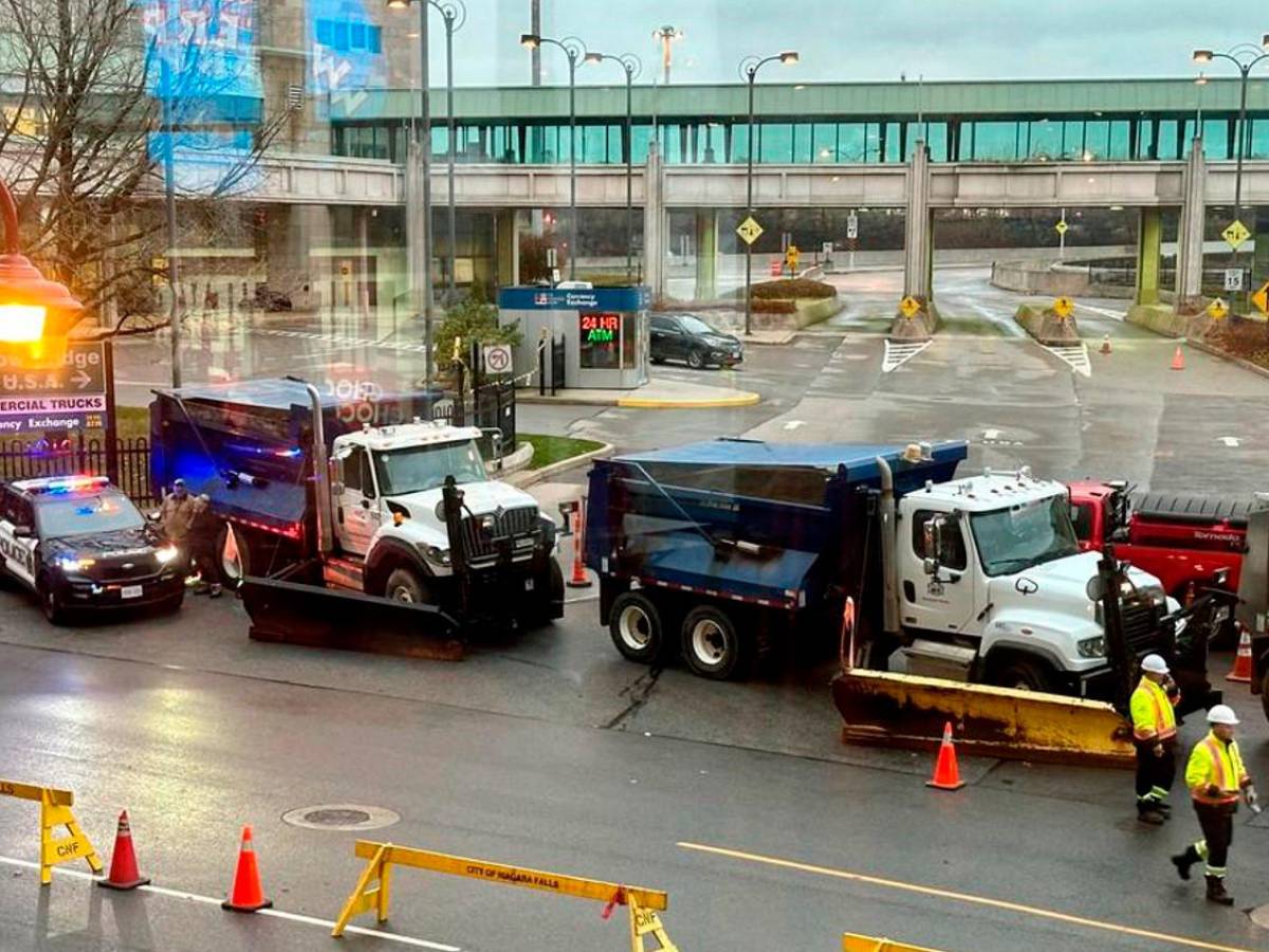 Explosión en puente cerca de cataratas del Niágara causa cierre de pasos fronterizos