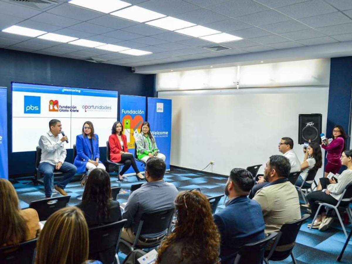 Mentorías para impulsar el talento de jóvenes salvadoreños