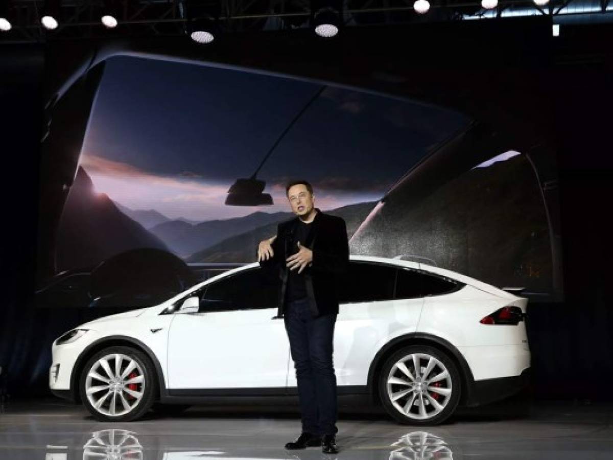 Tesla considera desplegar en 2020 'robotaxis' con autoconducción