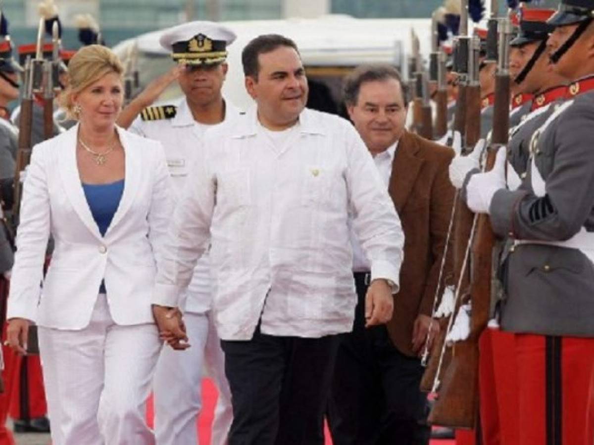 Juez salvadoreño ordena arresto de esposa de expresidente Saca