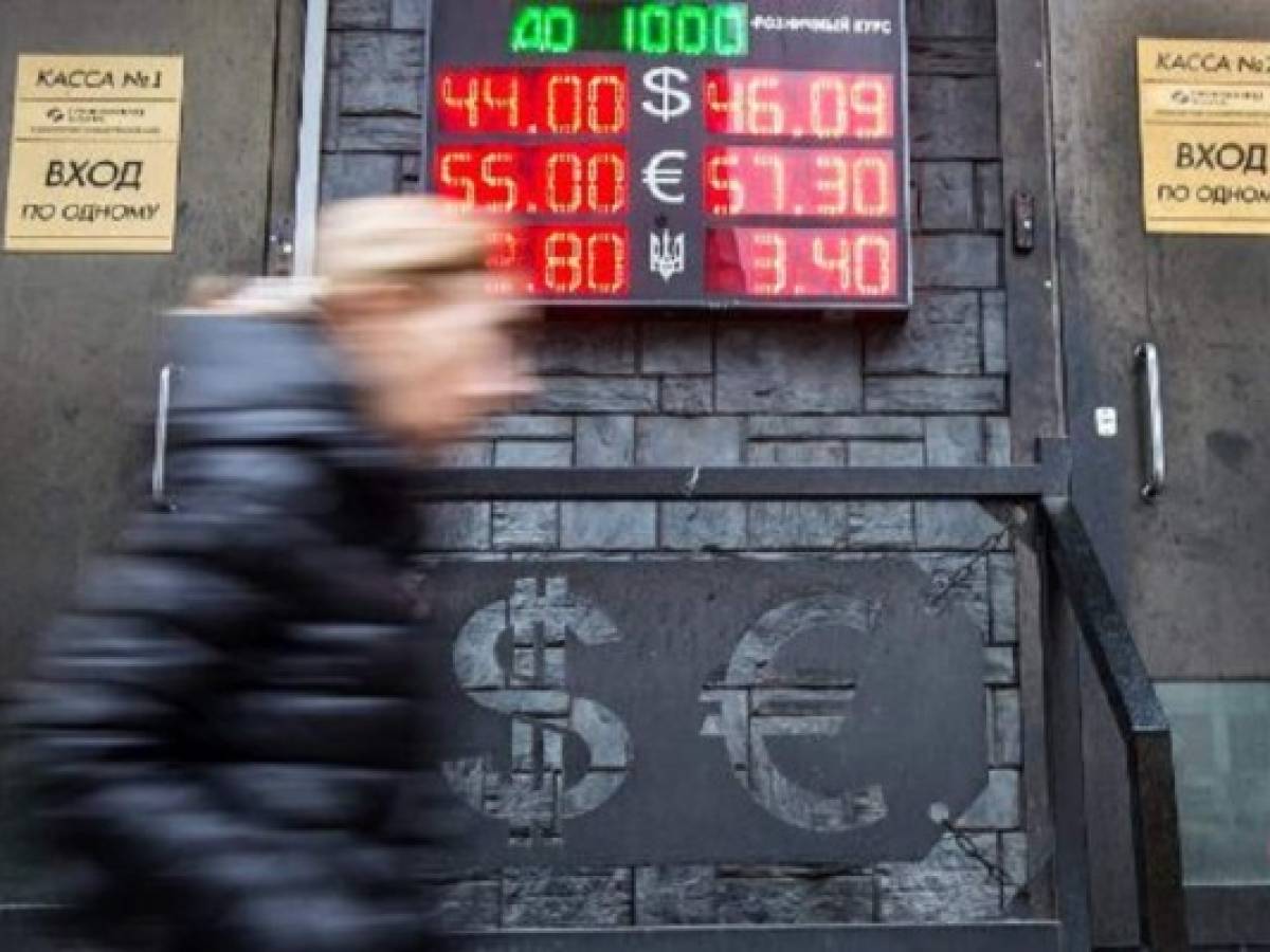 Rusia al borde de la recesión por sanciones occidentales y caída del petróleo