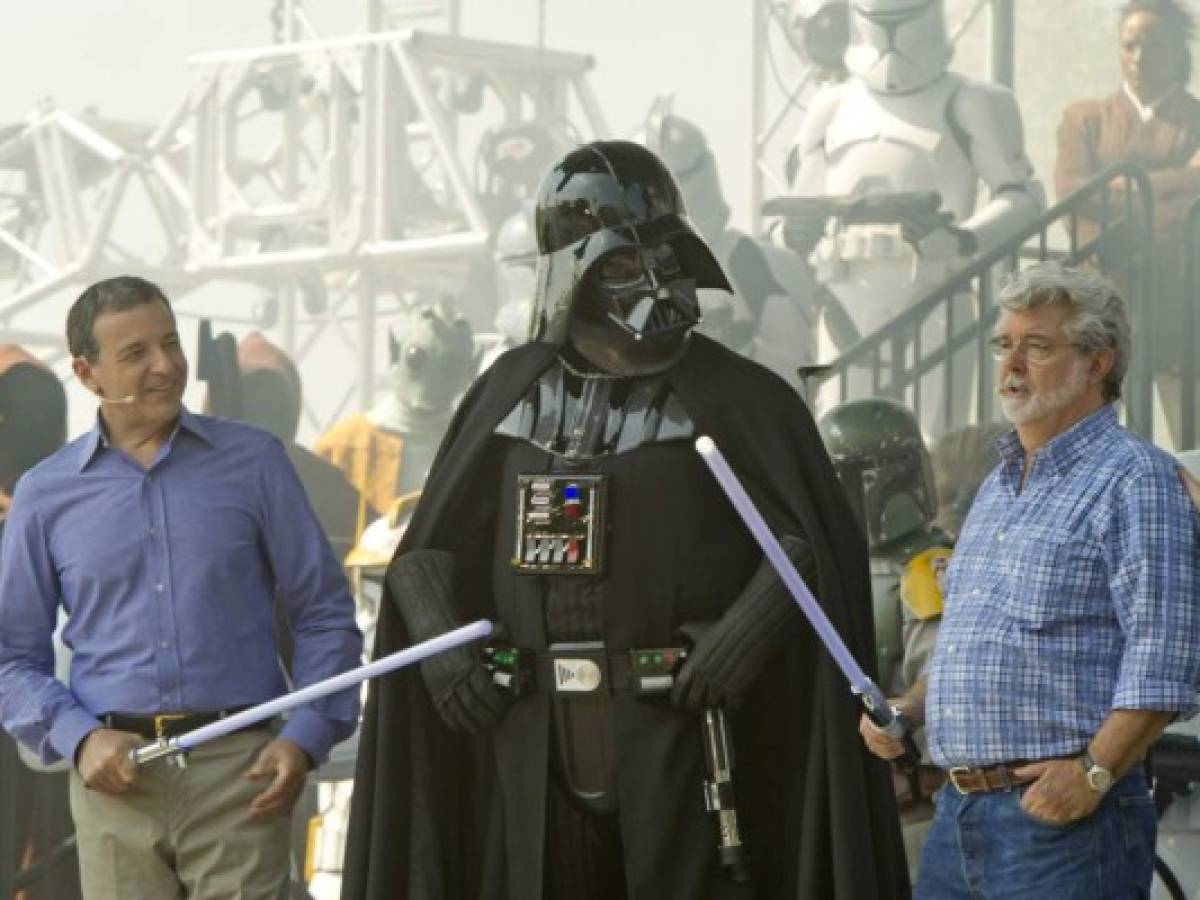 Disney anuncia dos parques temáticos de 'Star Wars”