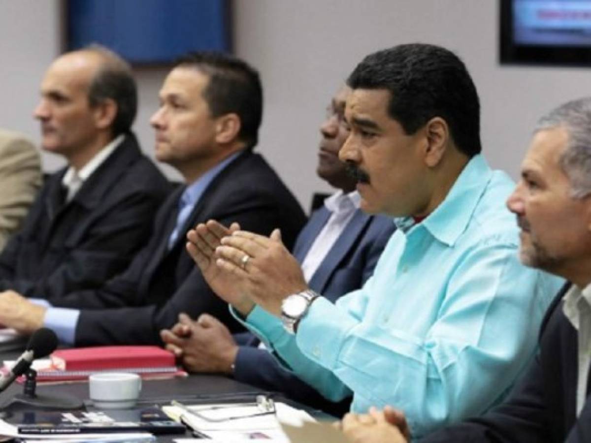 Oposición venezolana desafía a Maduro en las calles para exigir revocatorio