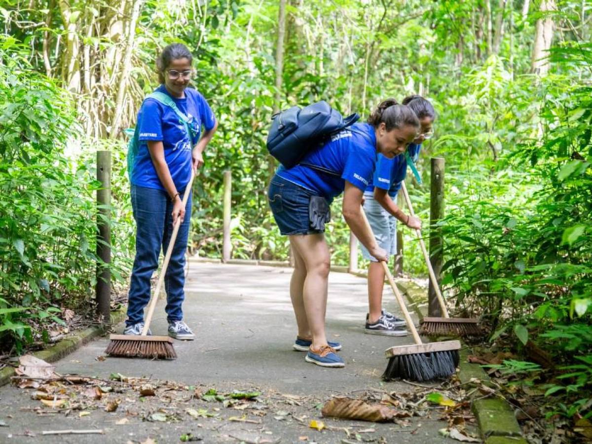 Parques Nacionales en Costa Rica se mantienen limpios gracias al voluntariado