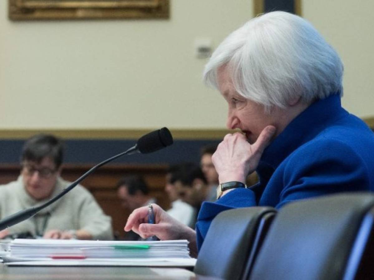 Fed dice tener 'la puerta abierta” para subir tasas en junio
