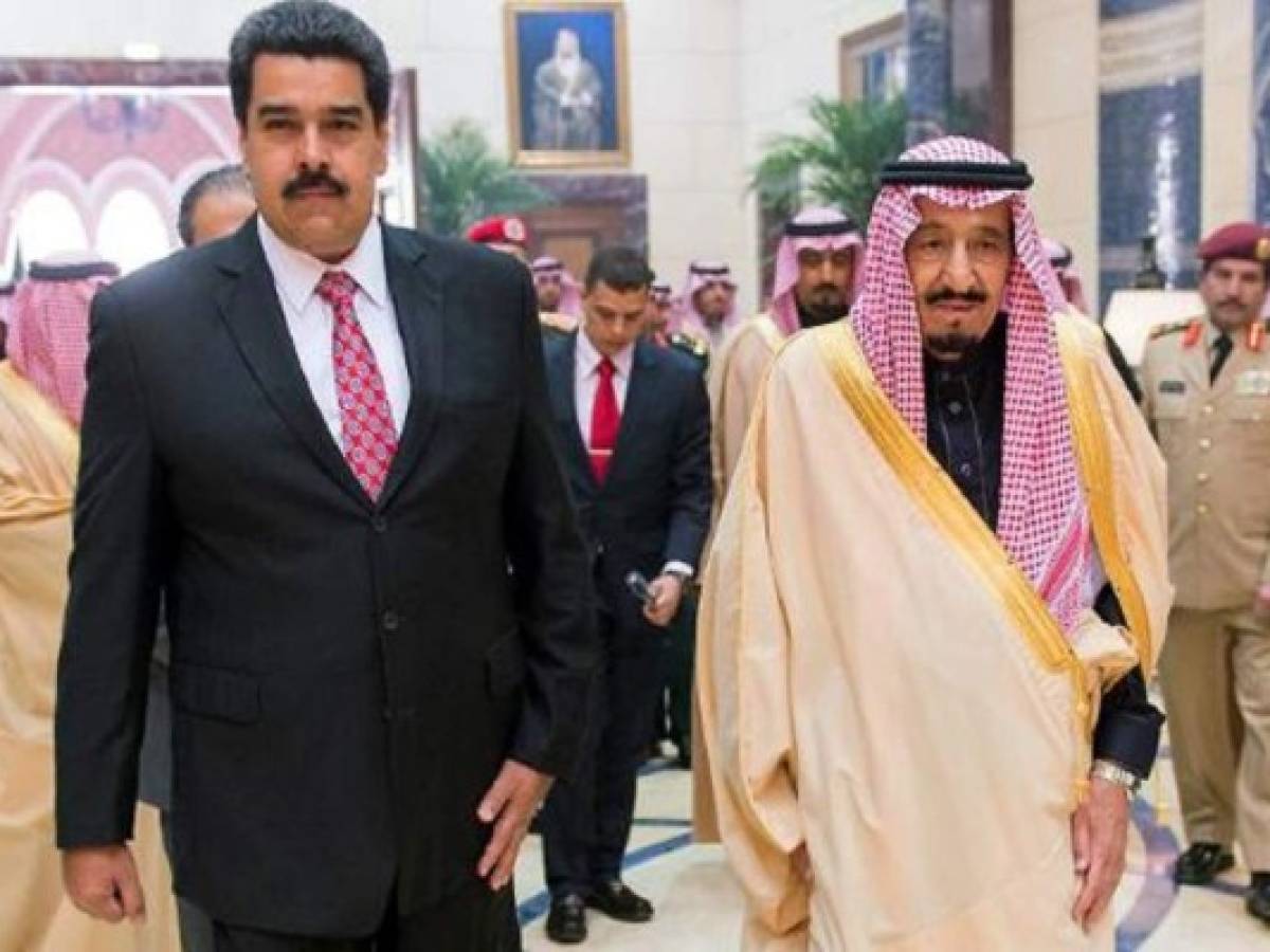 Venezuela busca convencer a Arabia de detener la caída del crudo