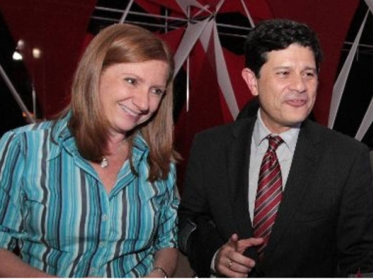 Costa Rica: renuncia ministro de Comunicación por polémico vuelo