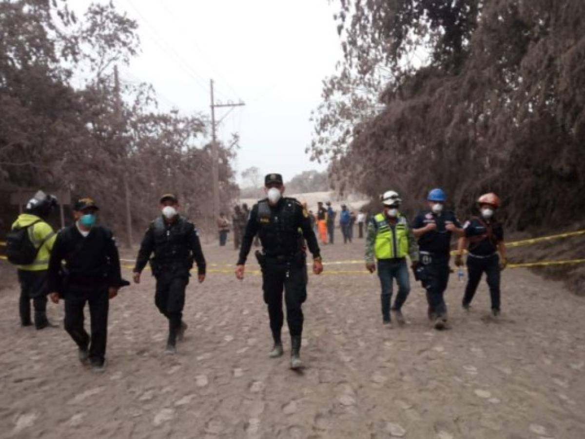 Guatemala: Lunes de tragedia, crece número de víctimas y comunidades soterradas