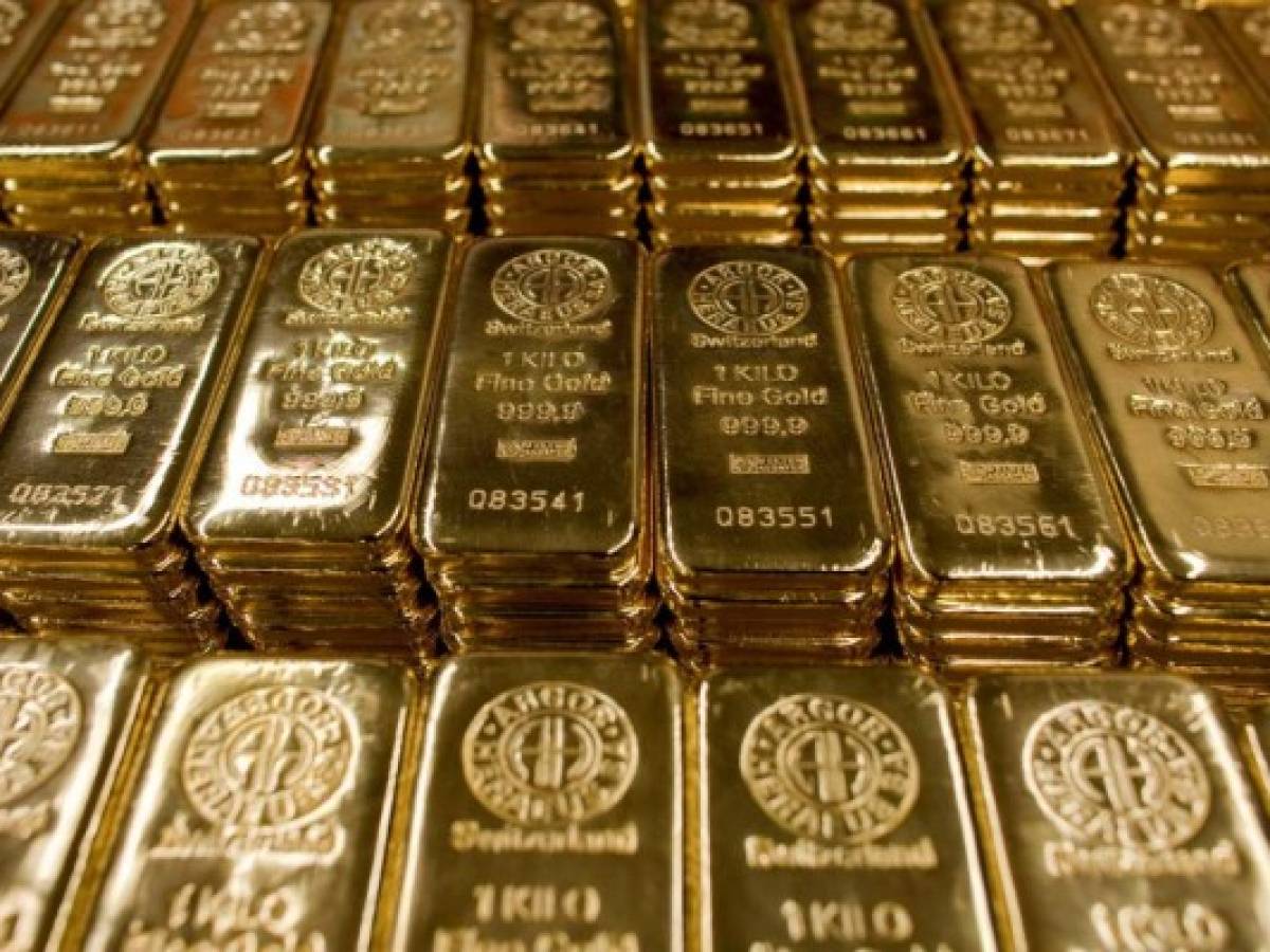 La onza de oro escala a los US$1.467,40 por la incertidumbre en la relación EEUU-China