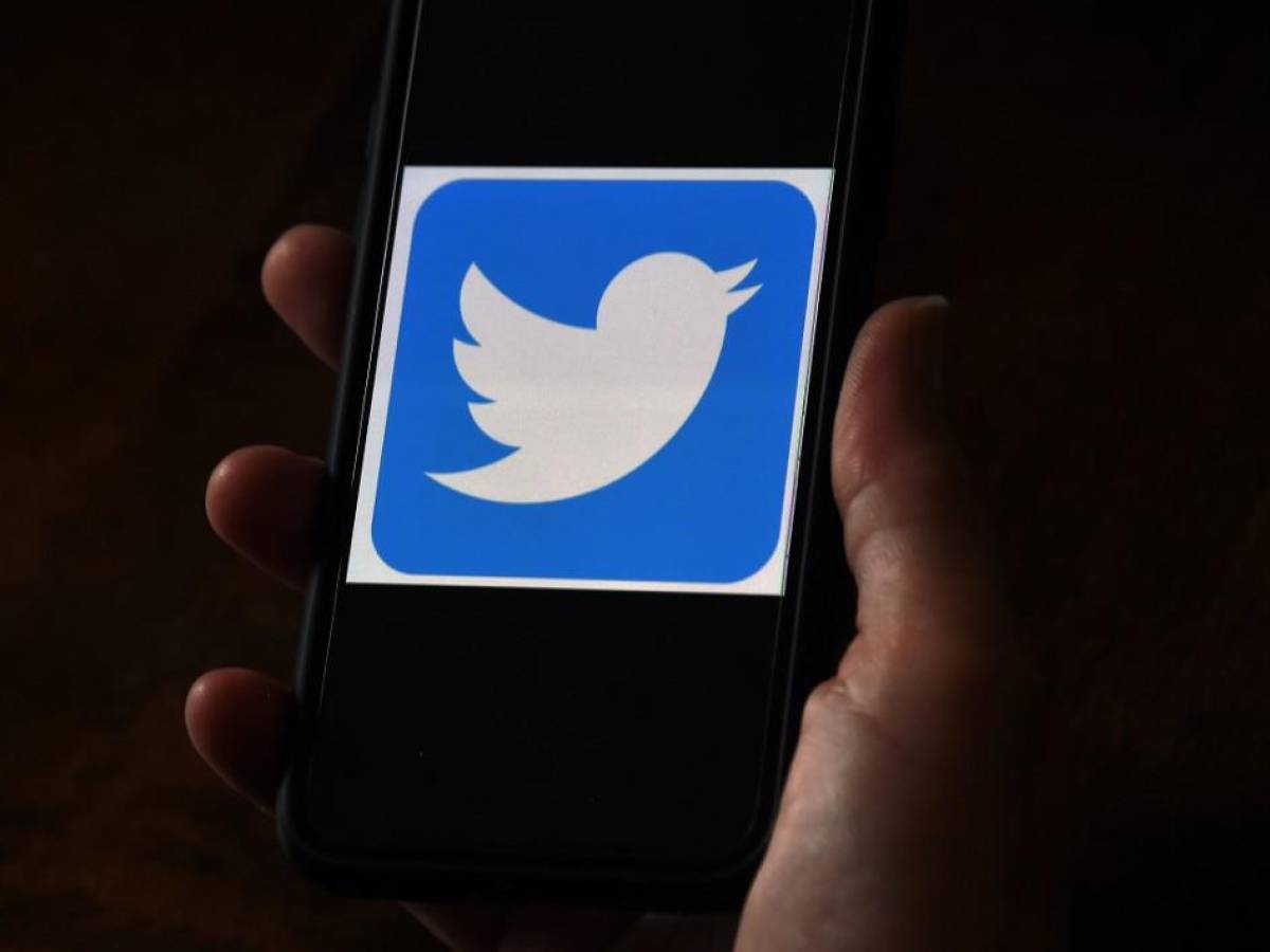 Cuentas restablecidas en Twitter amenazan con multiplicar la desinformación