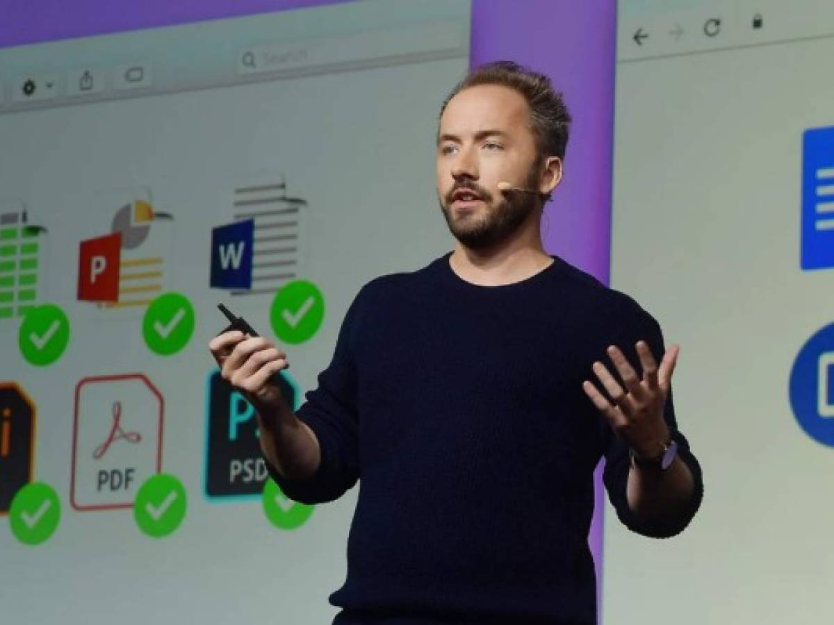Facebook suma a su consejo al fundador y consejero delegado de Dropbox