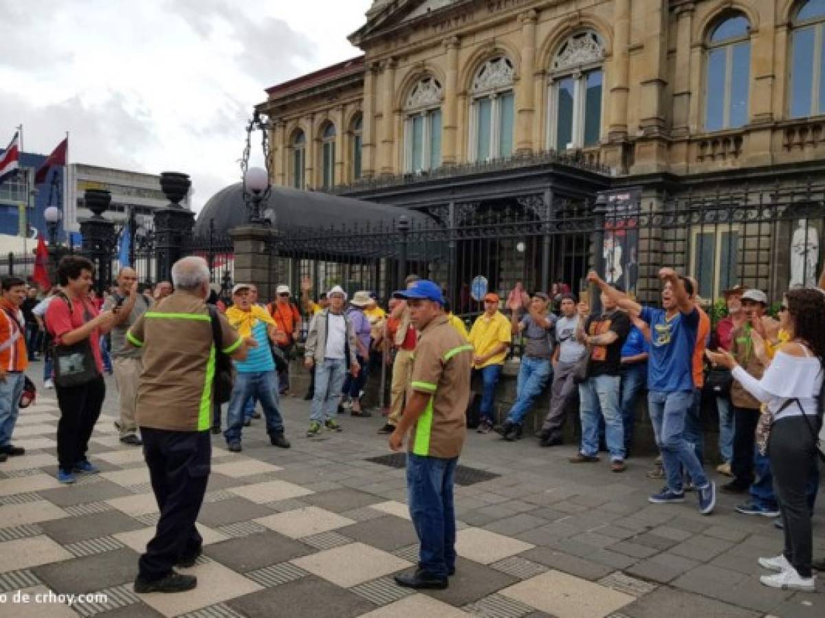 Costa Rica: Indignación por intento de agresión al presidente Alvarado