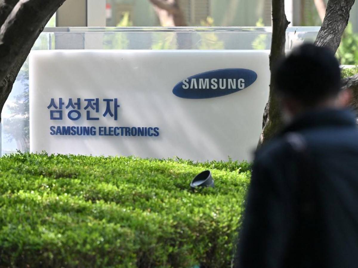 Samsung prohíbe usar ChatGPT en su división de móviles y electrodomésticos