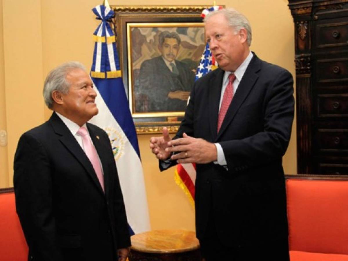 EE.UU. recomienda a El Salvador pedir ayuda contra crimen e impunidad