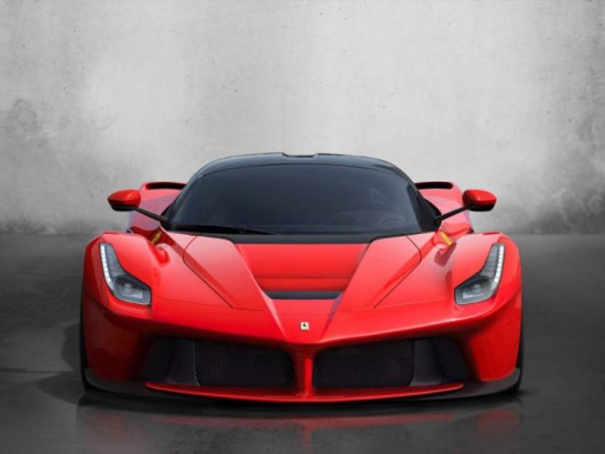 Ferrari abre ‘showroom’ en Panamá