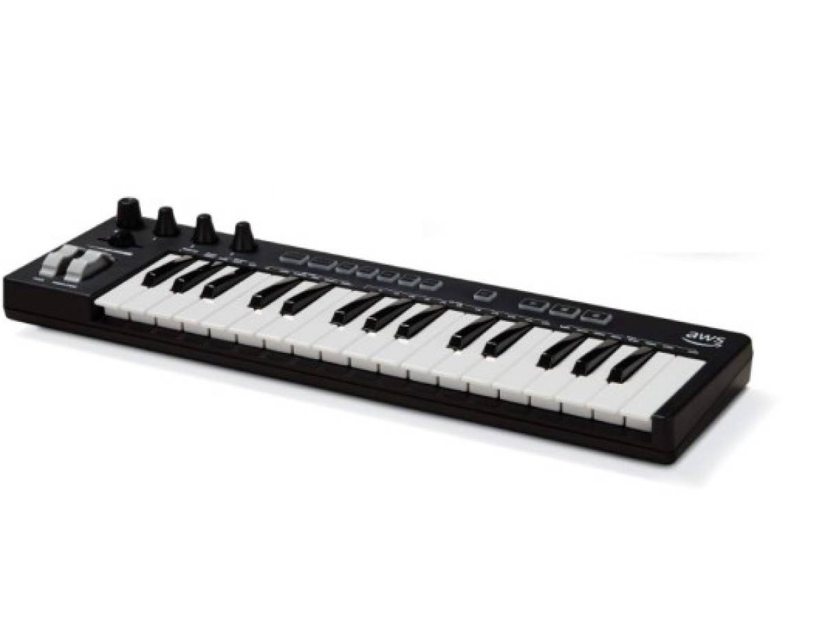 Amazon y su primer teclado musical