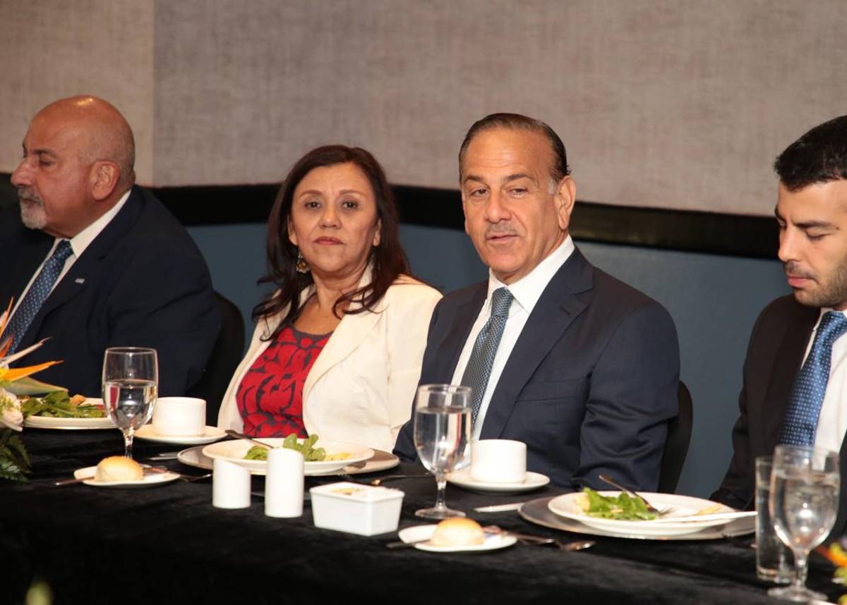 Convocados por E&amp;N, altos líderes dialogaron sobre desafíos del presente