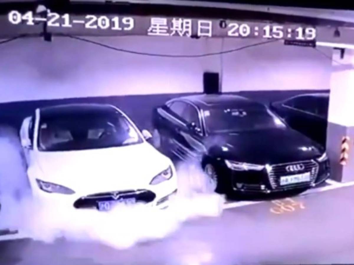 Tesla pierde en Wall Street tras la explosión de un Model S en Shanghái