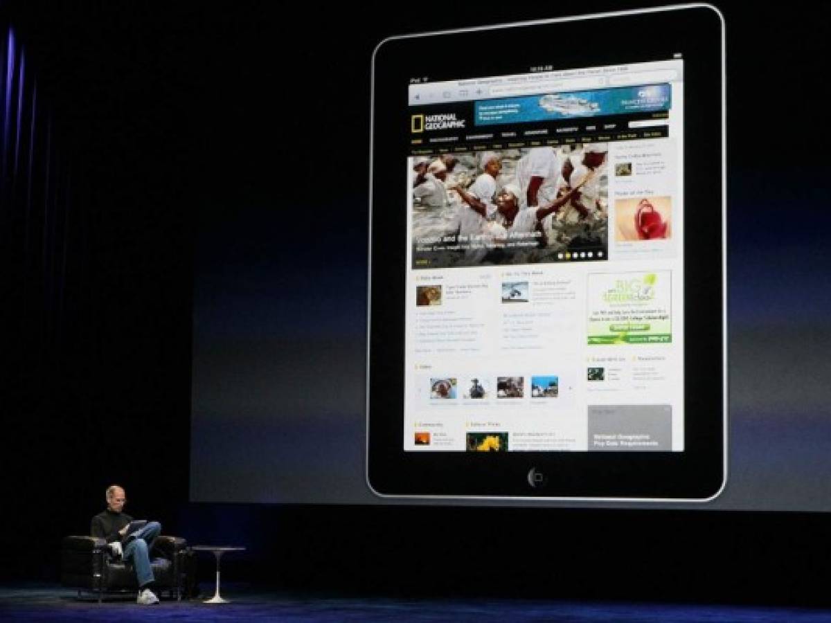 ¿Cómo tomó Microsoft el lanzamiento del iPad de Apple (hace 10 años)?