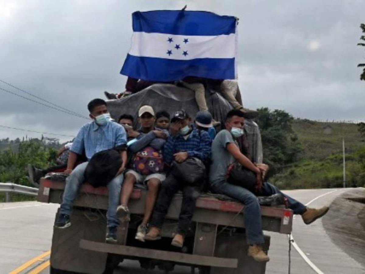 Caravana rumbo a EE.UU. suma más de 9.000 migrantes