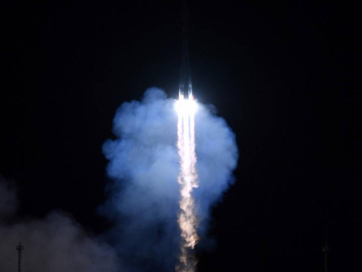 Despega el cohete Soyuz rumbo a la ISS: un puente espacial entre Rusia y Estados Unidos
