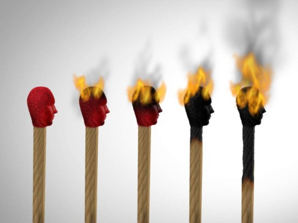 Estudio: La pandemia incrementó el agotamiento en el trabajo