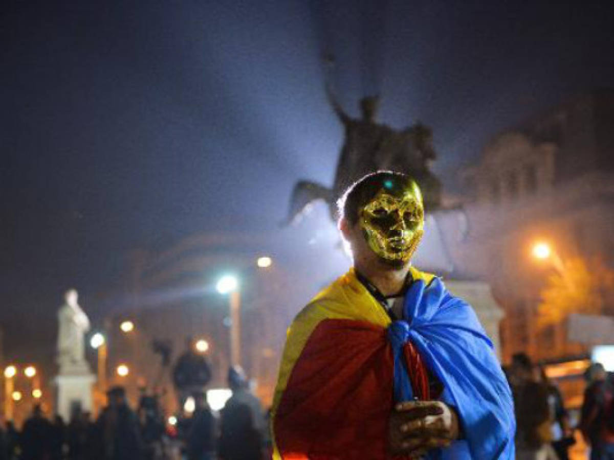 Manifestaciones en Rumania contra mina de oro y gases de esquisto