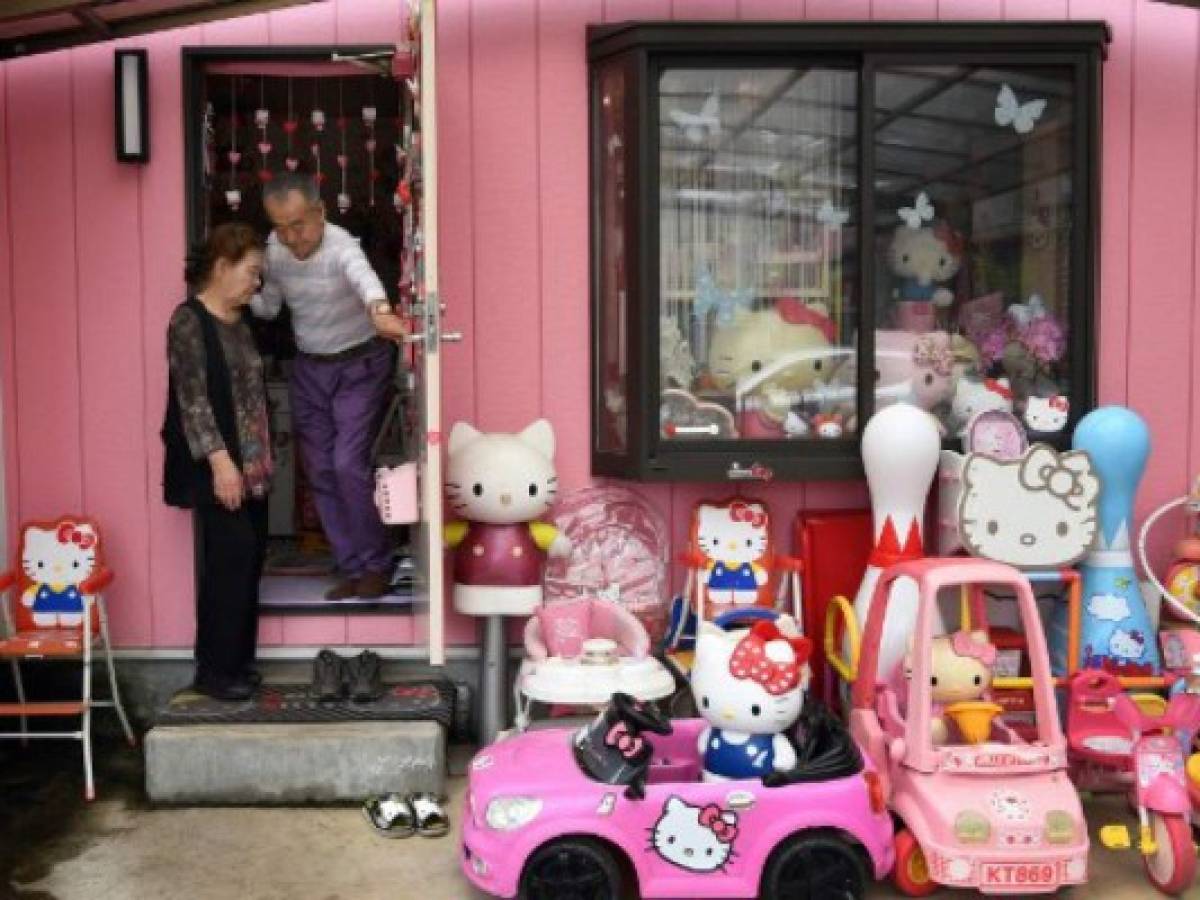 Un policía tiene la mayor colección Hello Kitty en el mundo