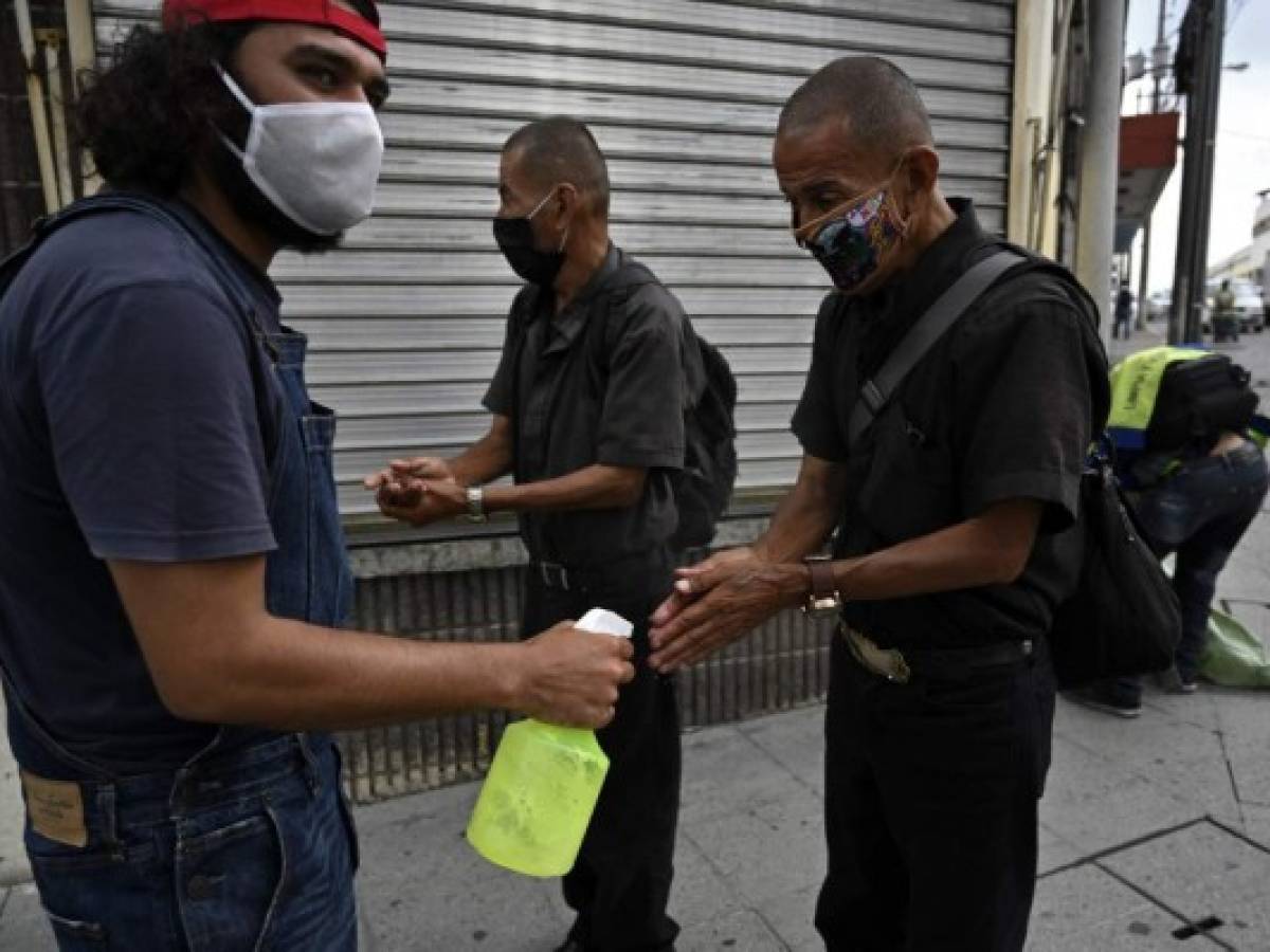 Guatemala descarta nuevos cierres por pandemia de covid-19 para proteger economía