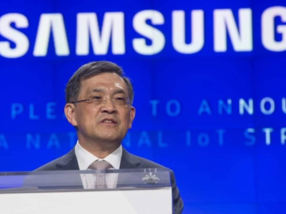 Renuncia presidente ejecutivo de Samsung Electronics