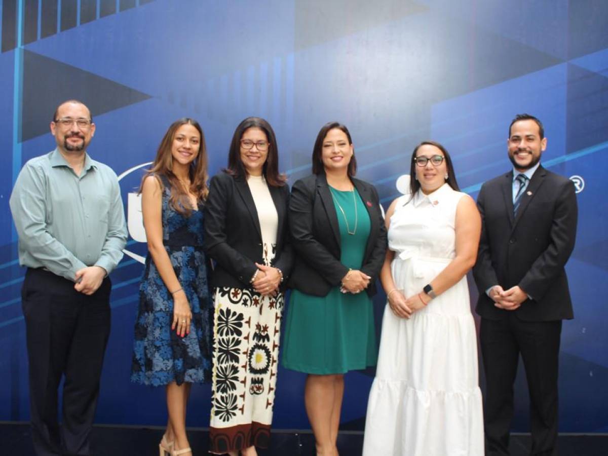 UNITEC presenta la reforma de la licenciatura en derecho