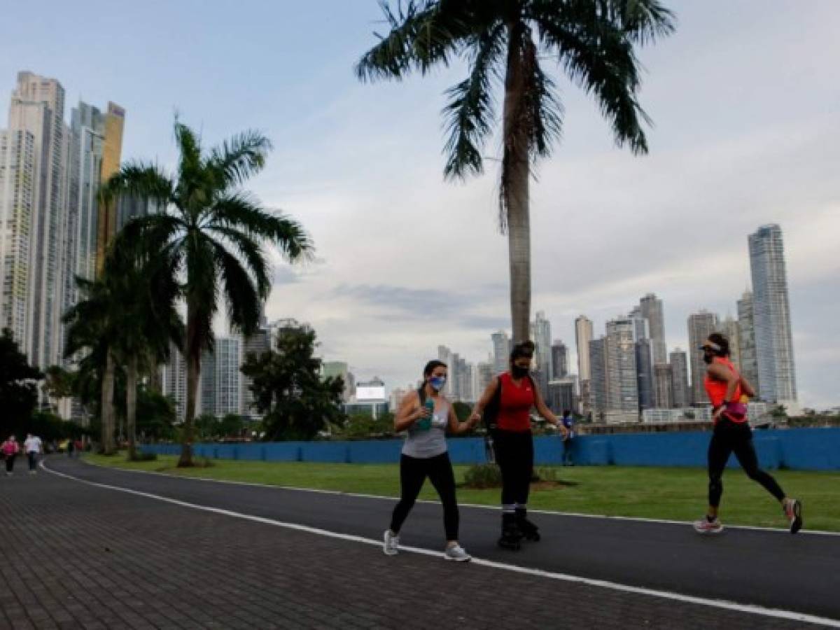 Panamá replantea todo el calendario para reabrir la economía