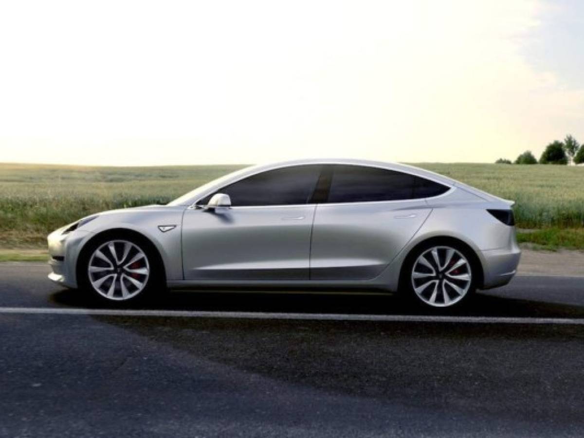 Tesla acelera y es el principal fabricante de autos eléctricos en EEUU
