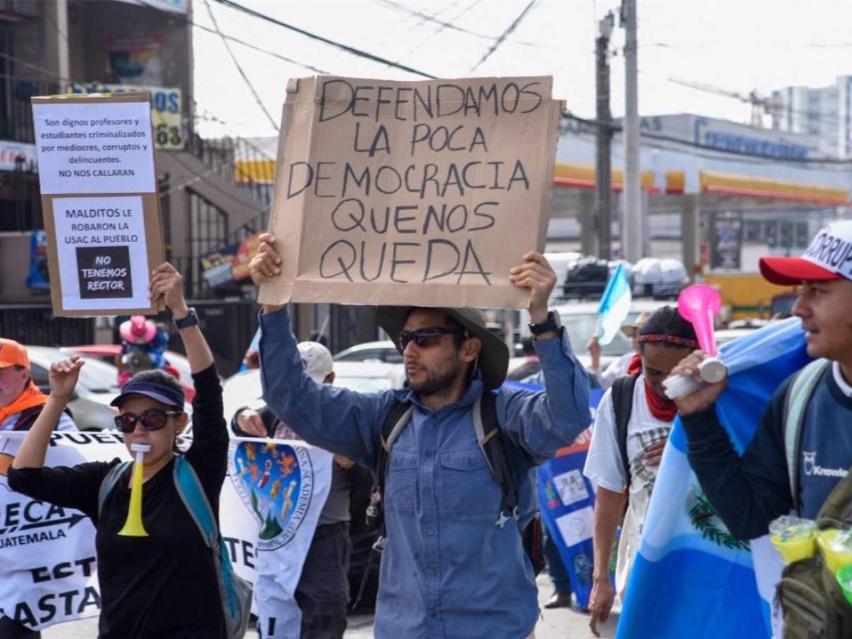 Brian Nichols: condenamos la solicitud maliciosa de retirar la inmunidad a binomio guatemalteco