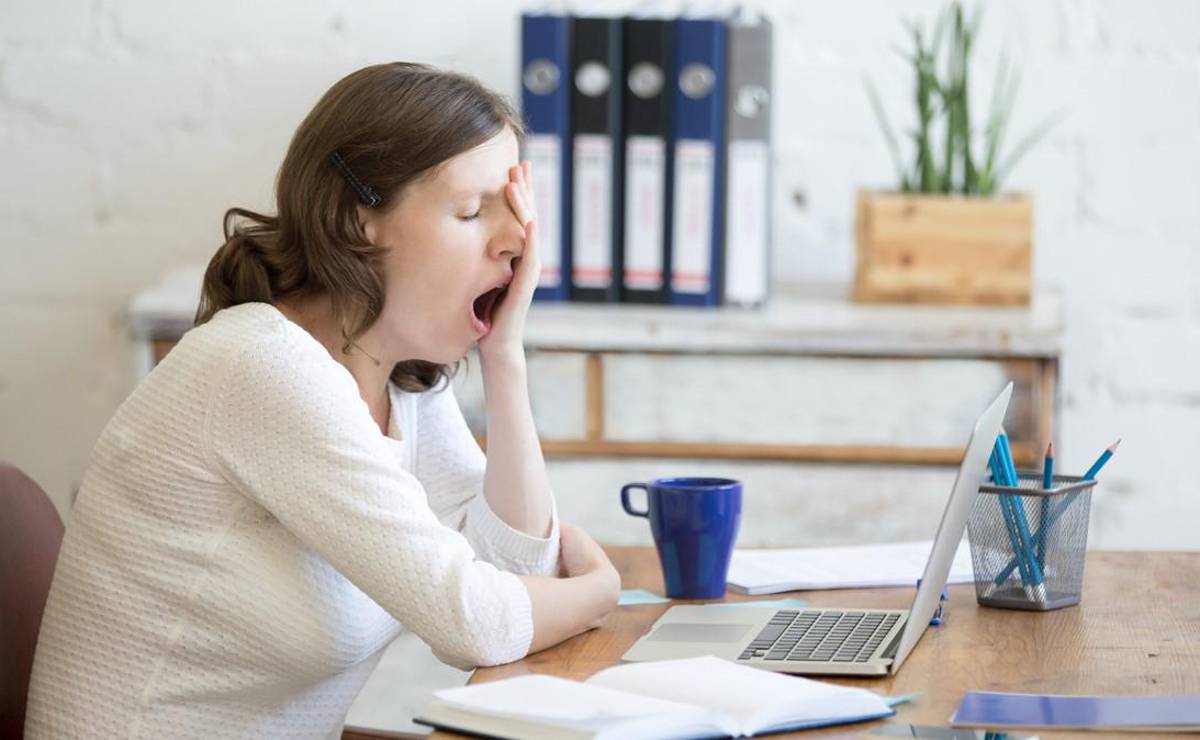 <i>Cuando la procrastinación surge del desbordamiento o la falta de preparación, la solución pasa por pedir ayuda. Foto de iStock</i>