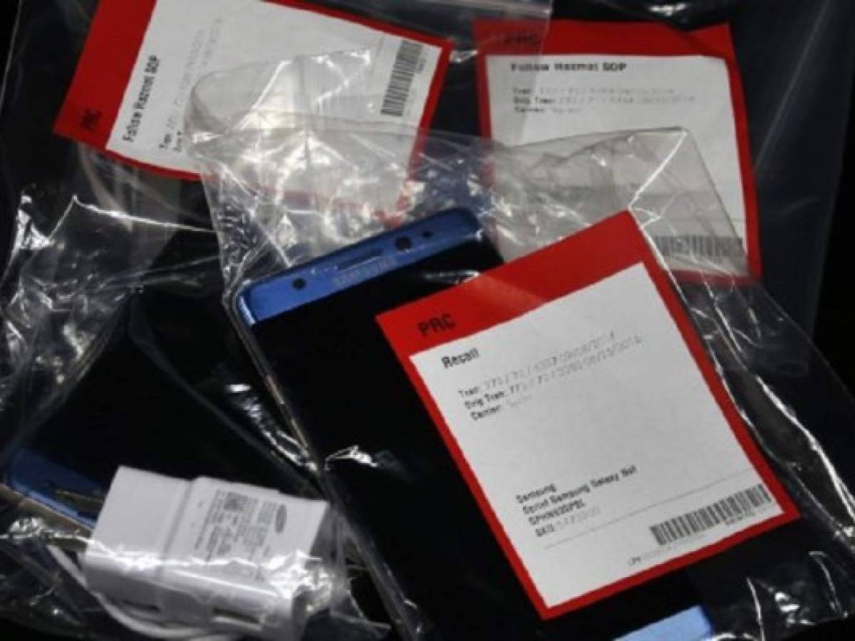 Samsung no sale de la crisis provocada por las baterías explosivas