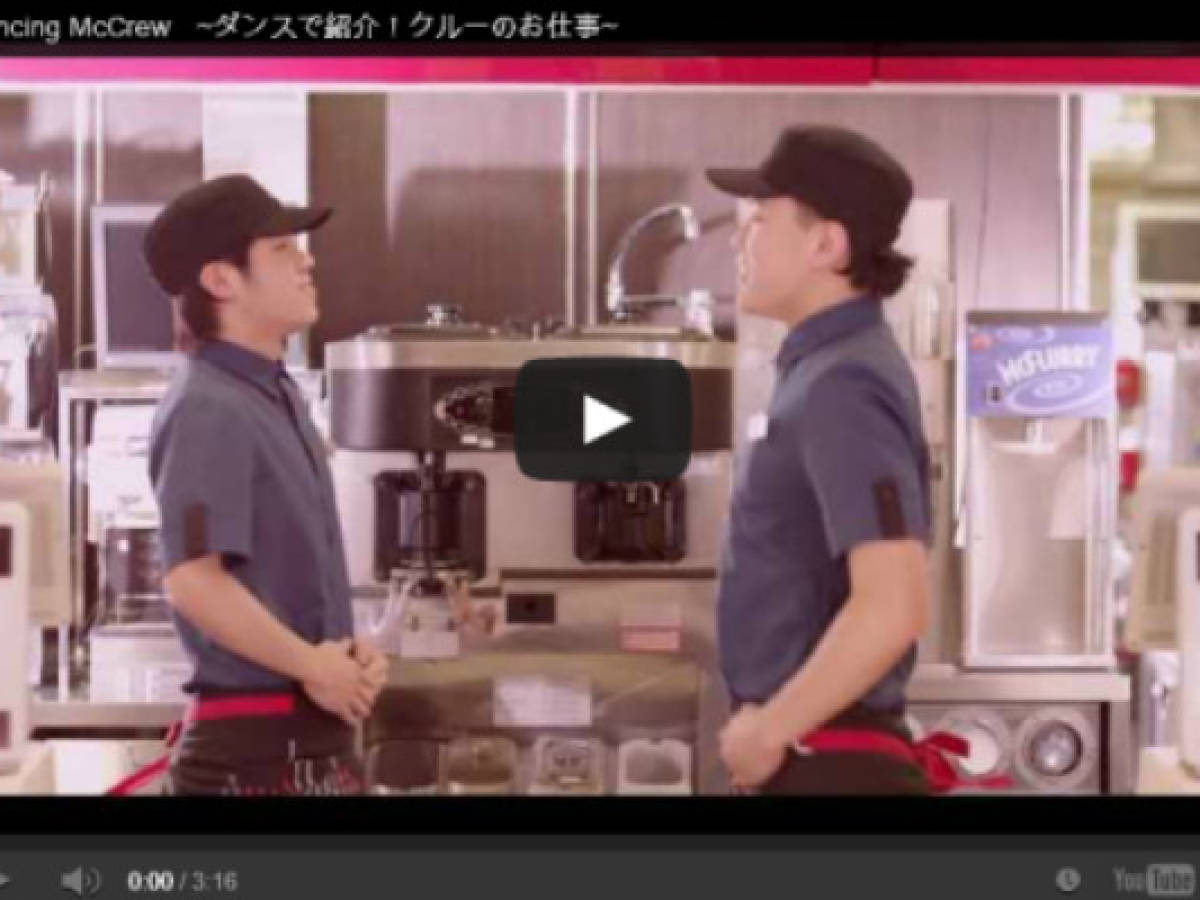 McDonald's Japón pone a bailar a sus empleados