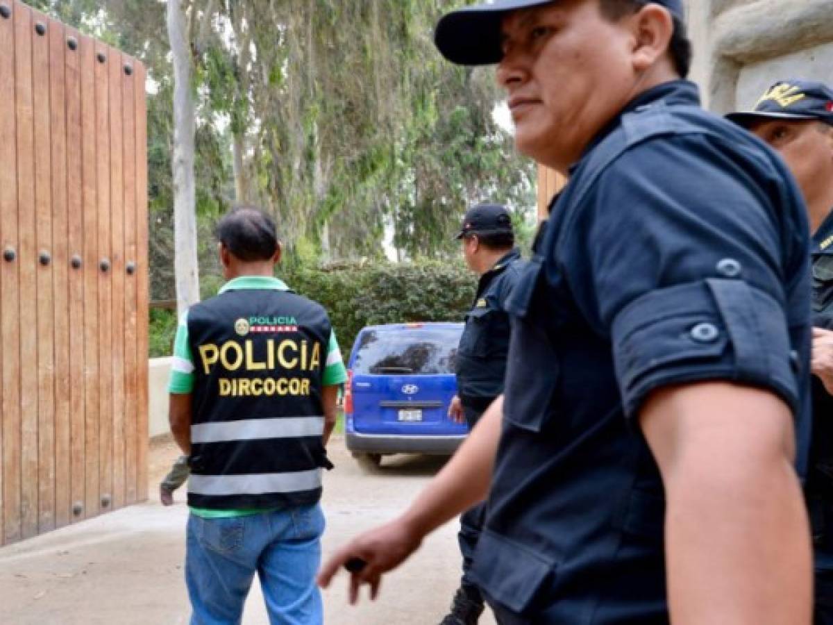 Perú: Fiscalía allana propiedades del expresidente Kuczynski