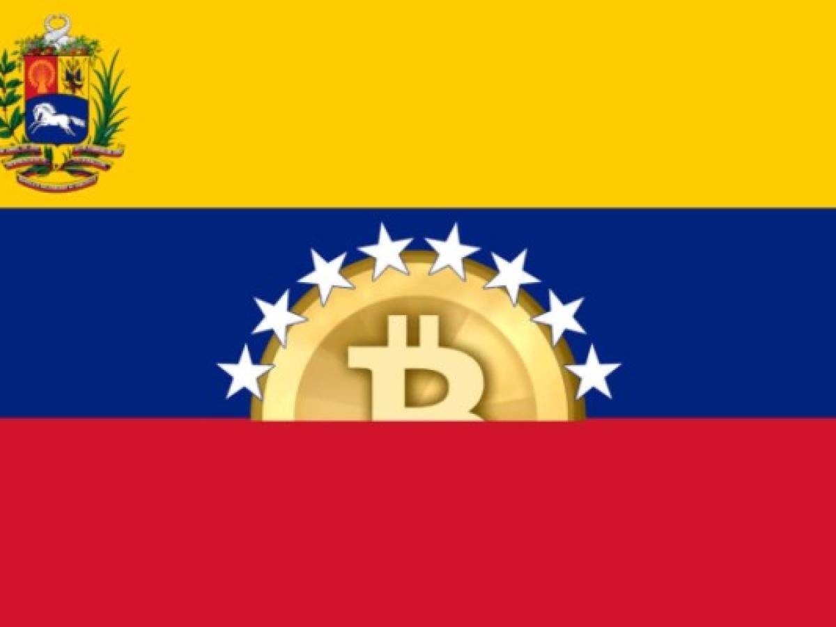 Ahogados por la inflación, los venezolanos acuden al bitcoin para gastos básicos