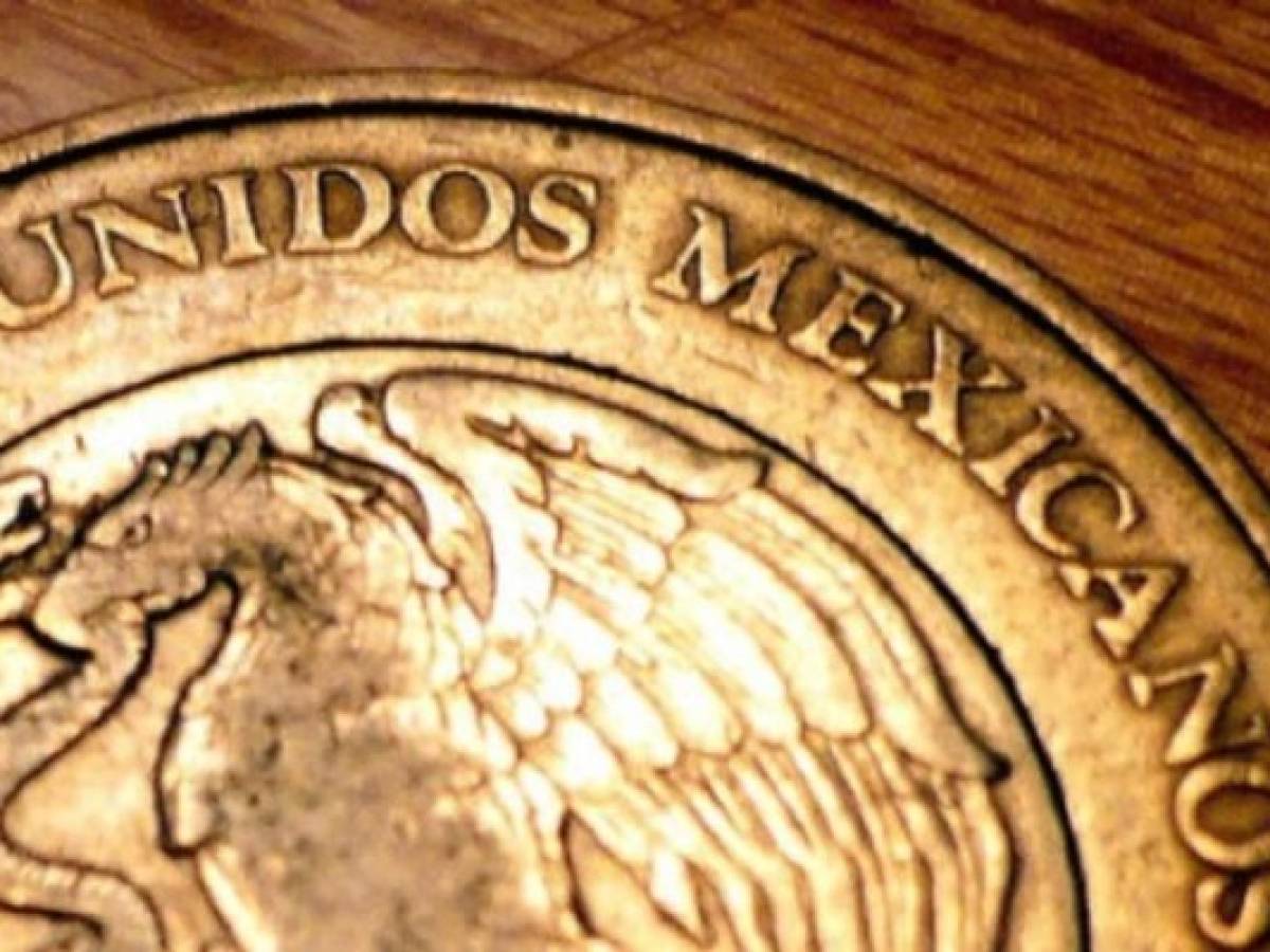 Pronóstico 2015: fuerte depreciación de monedas latinoamericanas