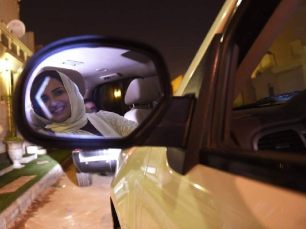 Las mujeres ganan por fin el derecho a conducir en Arabia Saudita