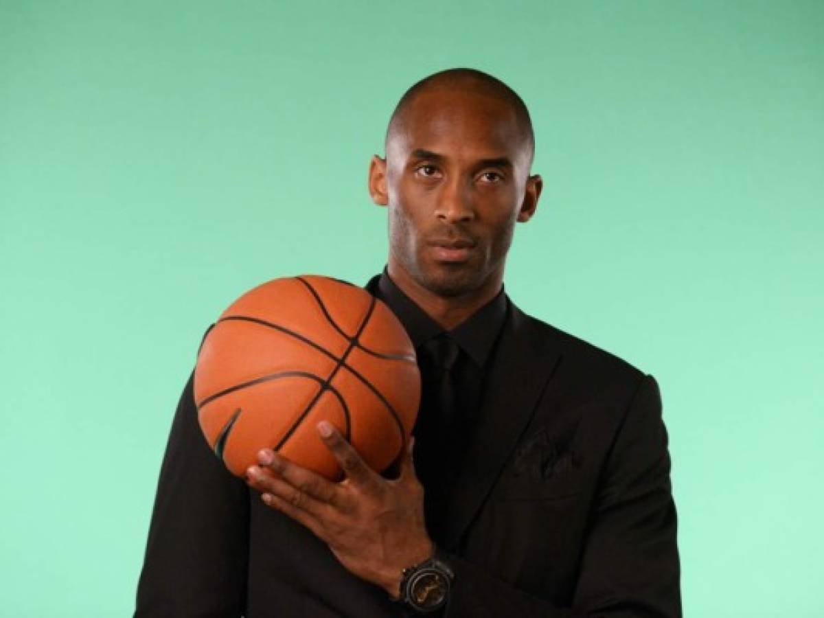 Kobe Bryant, exastro de la NBA, fallece en accidente de helicóptero