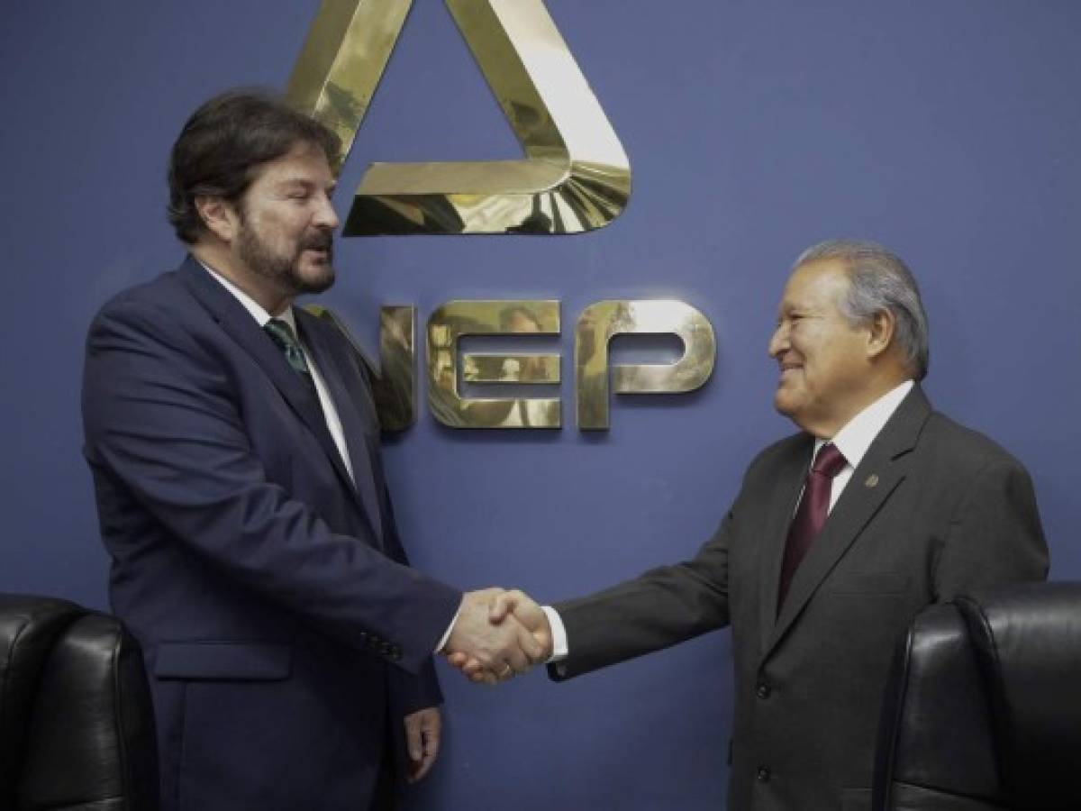 El Salvador: urge concertar para crecer