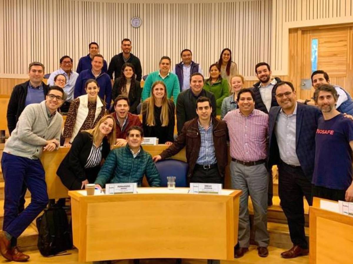 Executive MBA LATAM de UAI, el programa que impulsa las carreras directivas de sus participantes