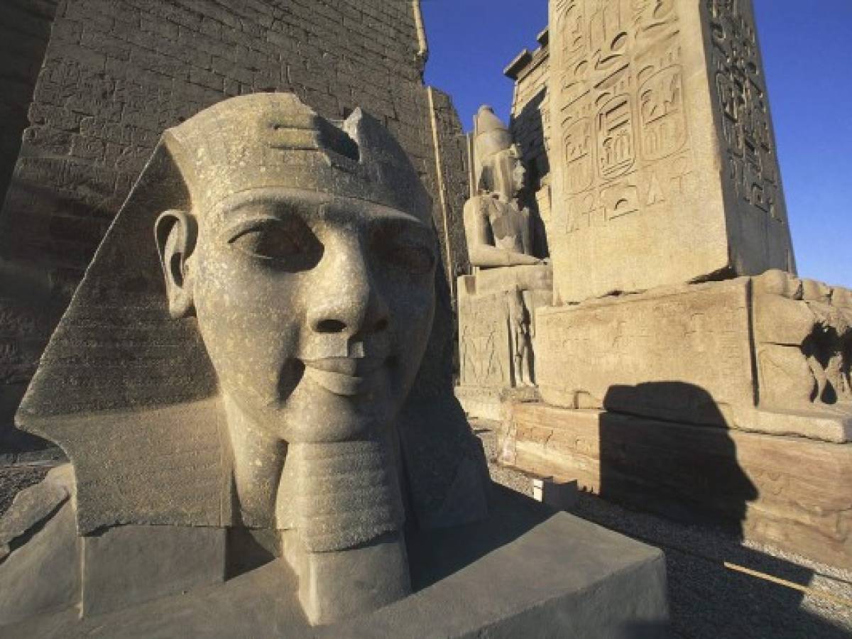 Descubren 'la ciudad antigua más grande' de Egipto cerca de Luxor