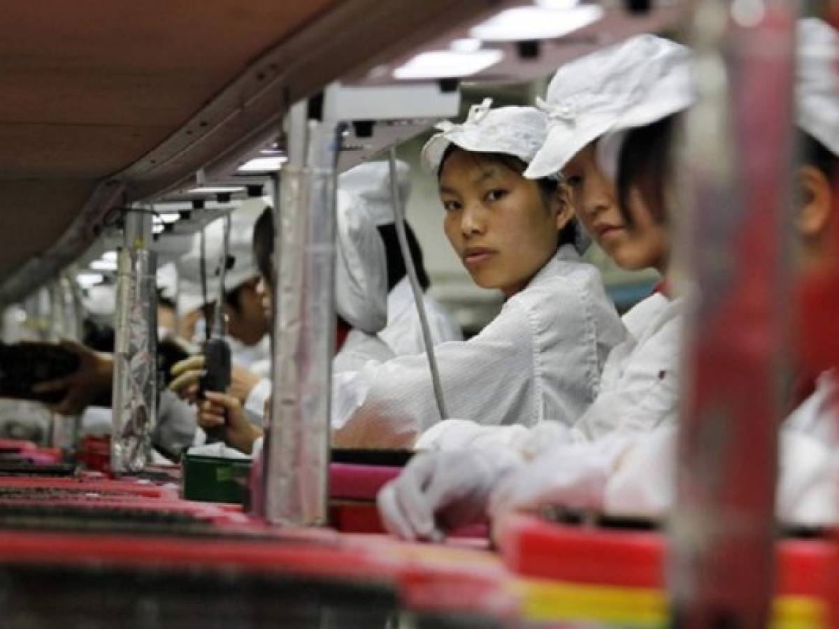 'Despreciables' condiciones de trabajo en planta de iPhone en China
