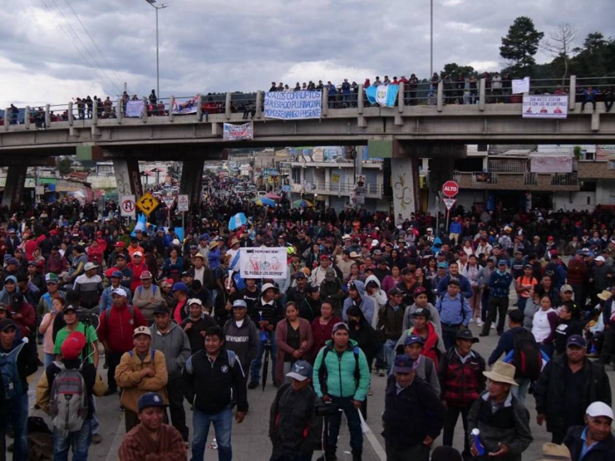 Guatemala: protestas contra Ministerio Público paralizan al país