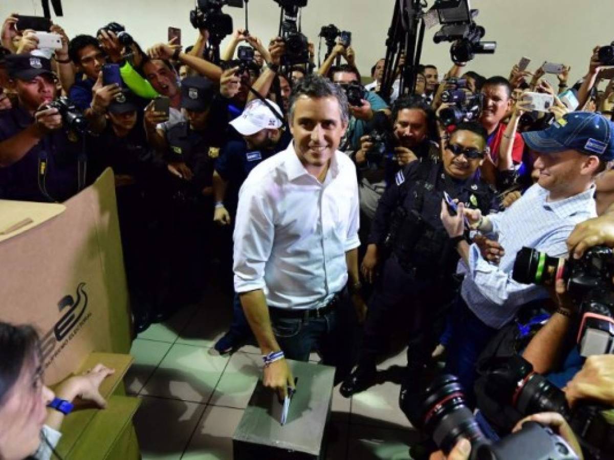 Inicia el conteo de votos en la elección presidencial de El Salvador