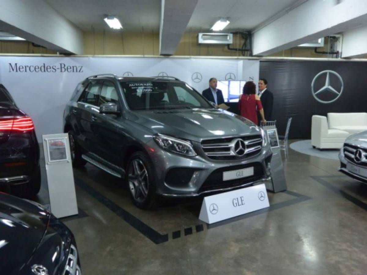 Mercedes Benz presenta dos nuevos modelos en El Salvador