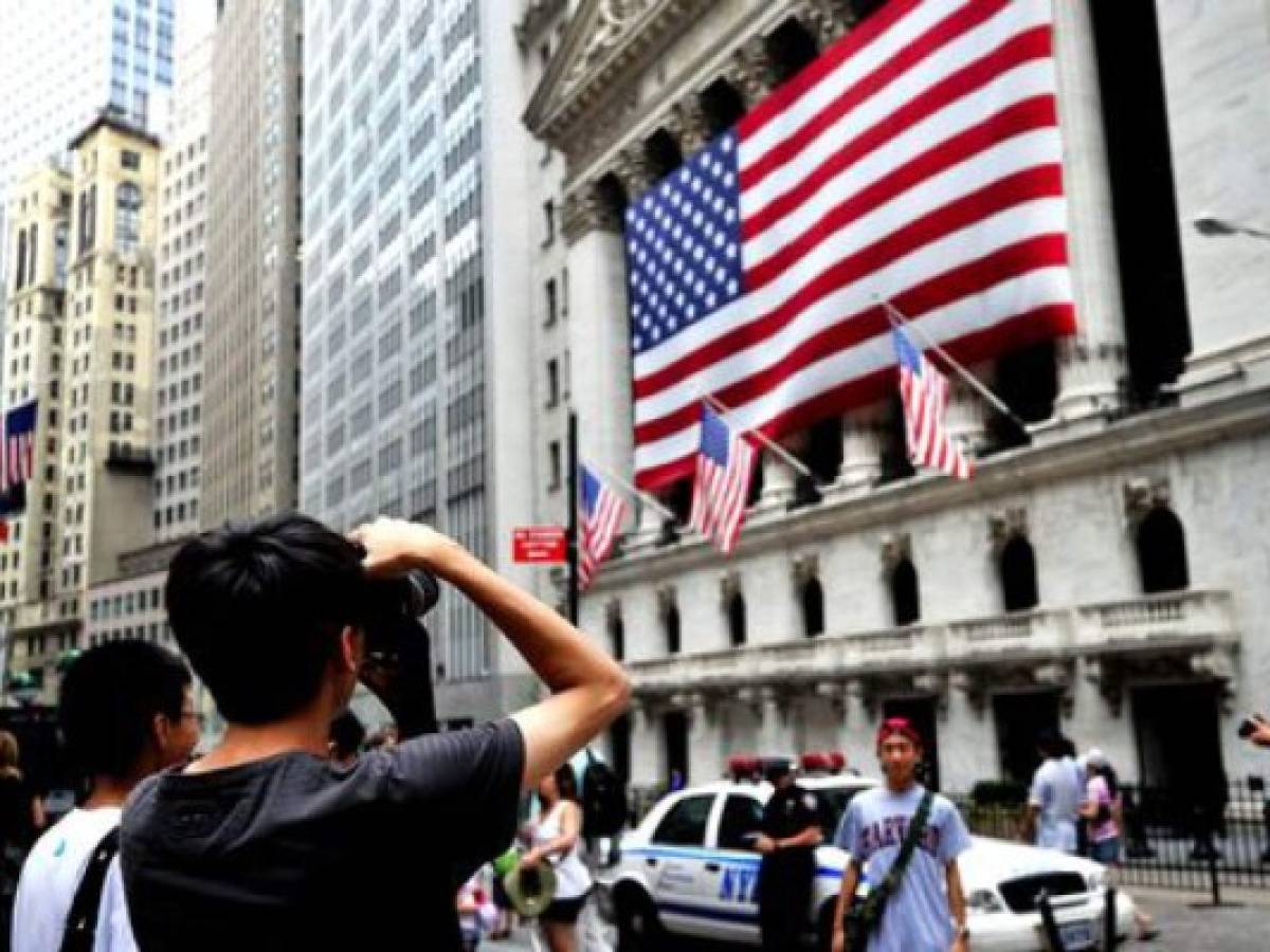 EE.UU. estima aumento de visitantes latinos este año